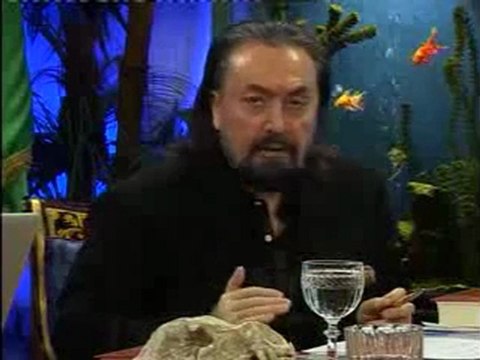 Bazı insanlar hala, ''evrim diye birşey yok'' diyorlar. Kendileri gözlerini kapatınca evrim teorisi yok olur sanıyorlar. Bilimsel cevap evrim teorisini yok eder