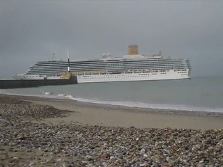 Costa Luminosa Entrée dans le port du Havre