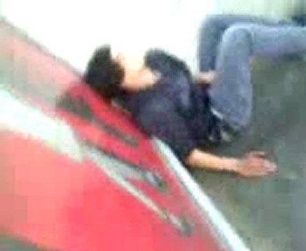 Crazy Donkey(Wael Haddar coup dans les couilles)