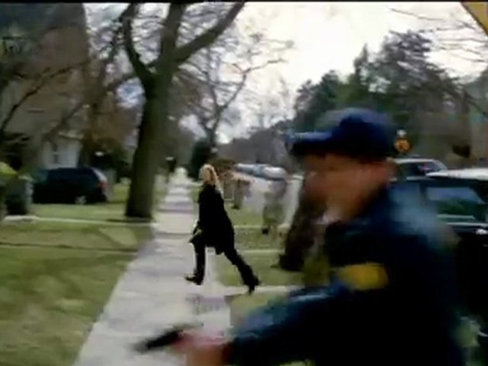 TV3 - Diumenge, 22.30, a TV3 i 3HD - Llum de lluna, a "Fringe"