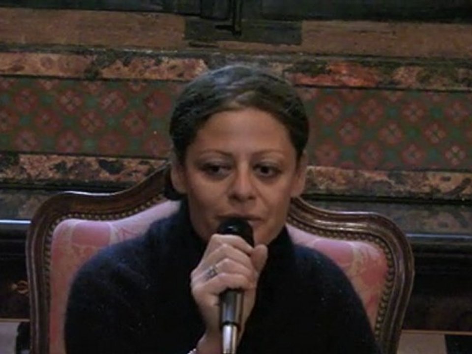 Laura AVRIL ITW MARS 2011