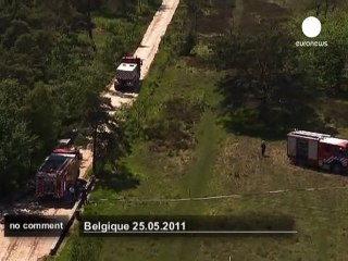 Tải video: Wildfires in northern Belgium - no comment