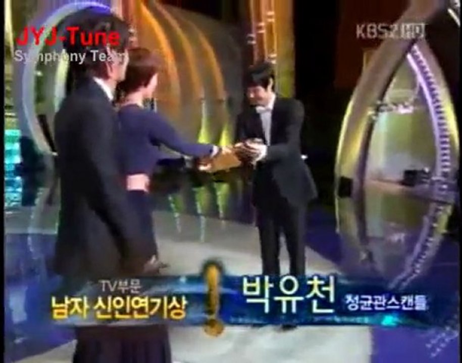 [Vietsub] 110526 Yuchun win Best New Actor @ 47th Beaksang Awards [symphony team]