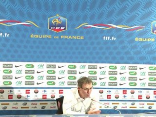 Football : la tournée n'était pas "une colonie de vacances" selon Blanc