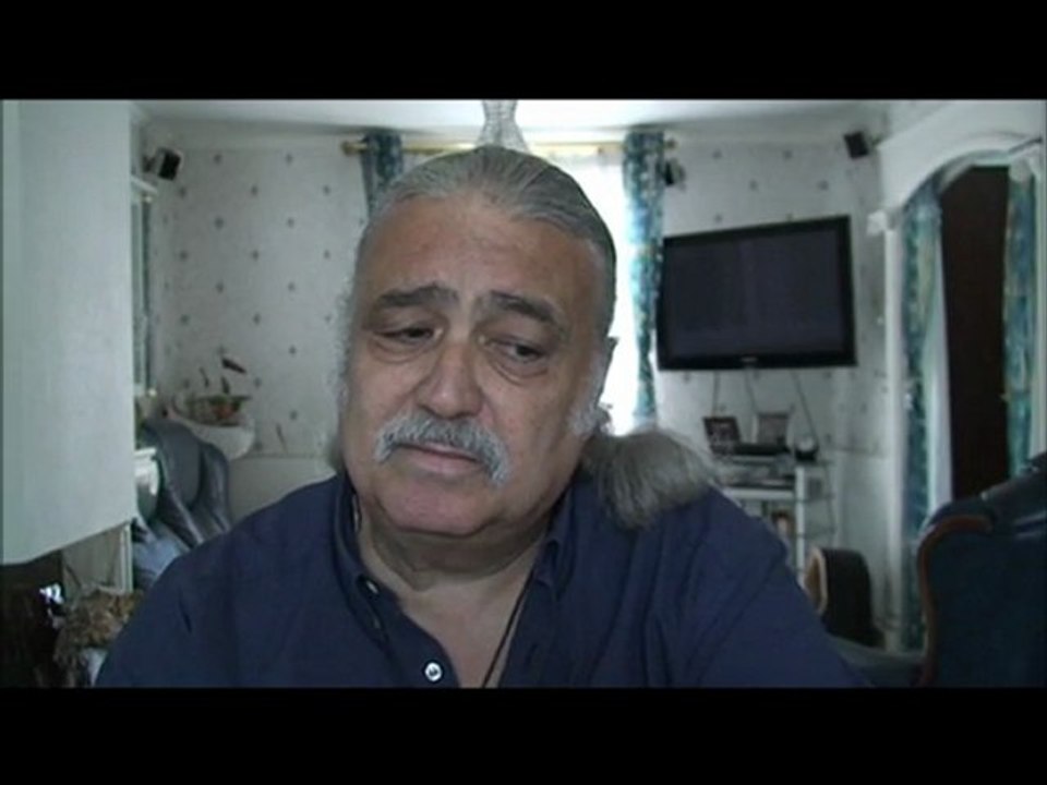 salut rigolo (c'est pas très rigolo) Reggiani.