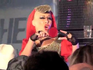 Ginger Synne & Frl. Pepper at Life Ball 2011
