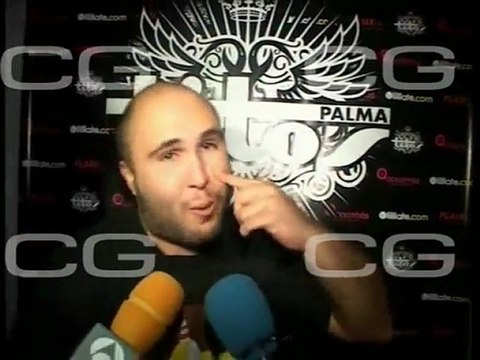 Kiko Las busco guapas, para feo ya estoy yo