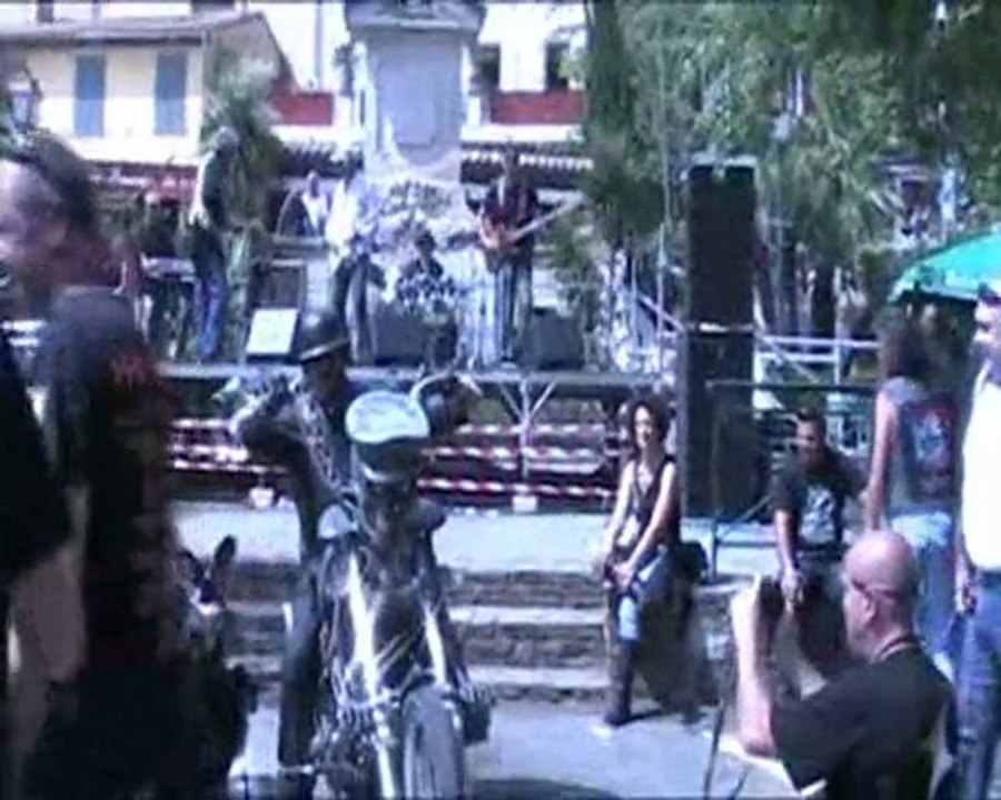 Concentration Harley Davidson mai 2011-Show Bike à Grimaud (83)