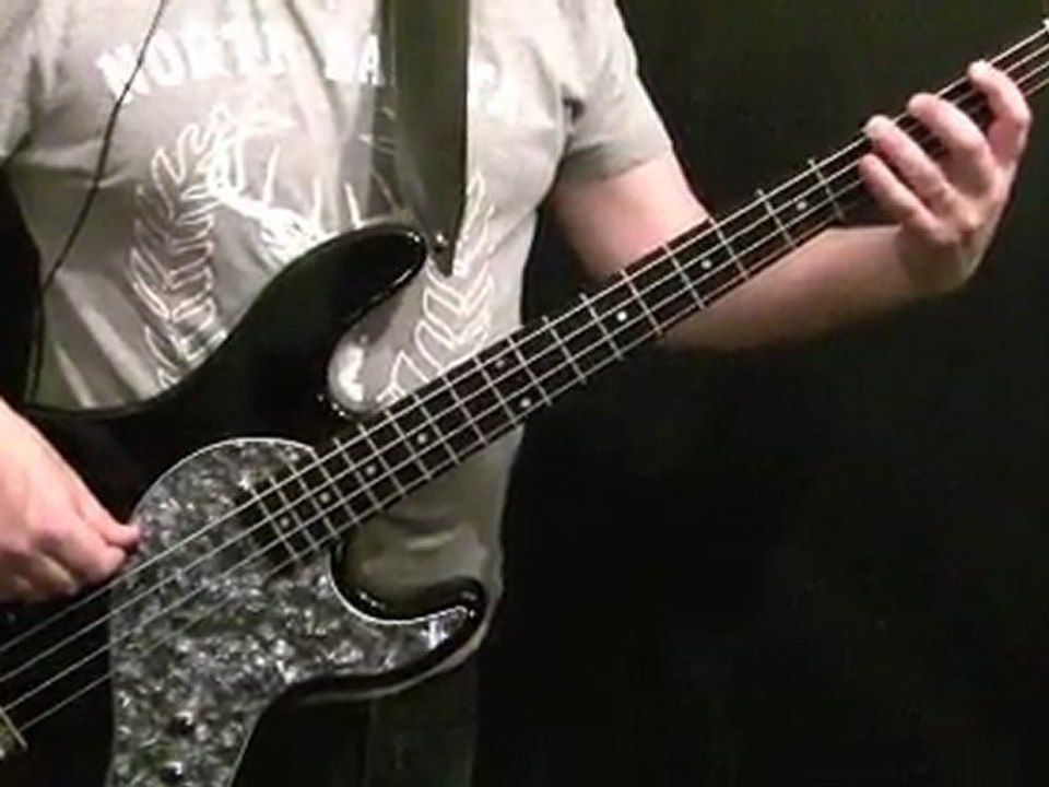 How To Play Bass To Beat It