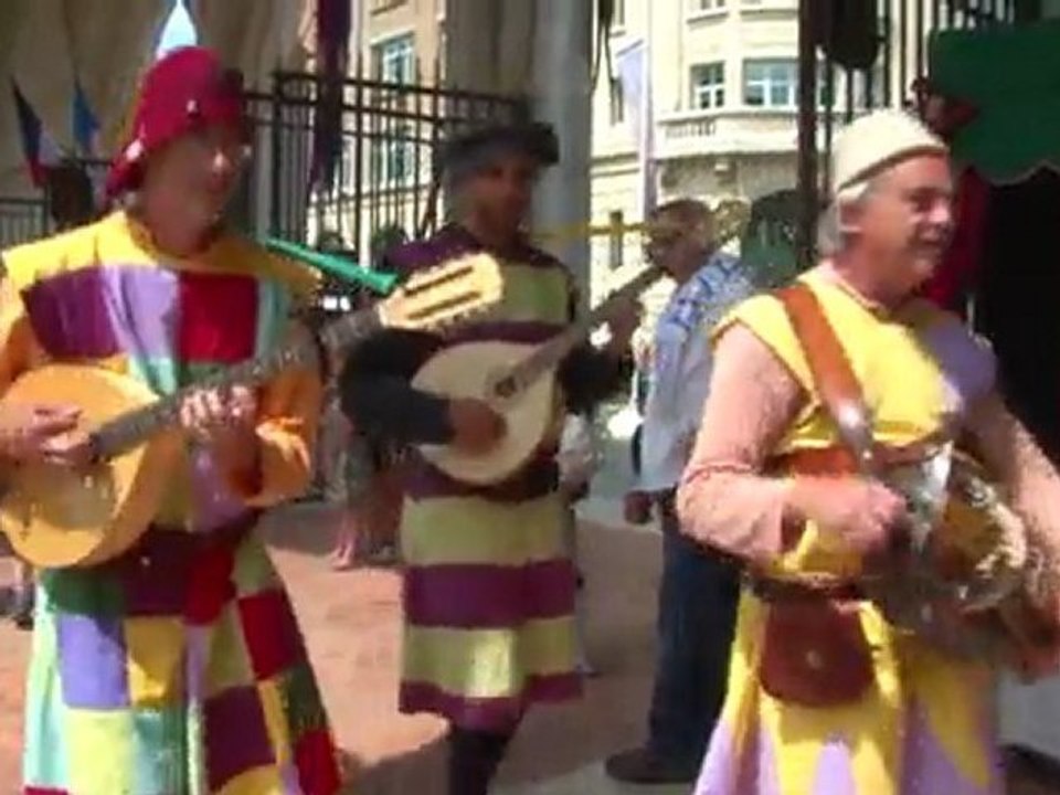 Fête médiévale Orléans mai 2011 1080p