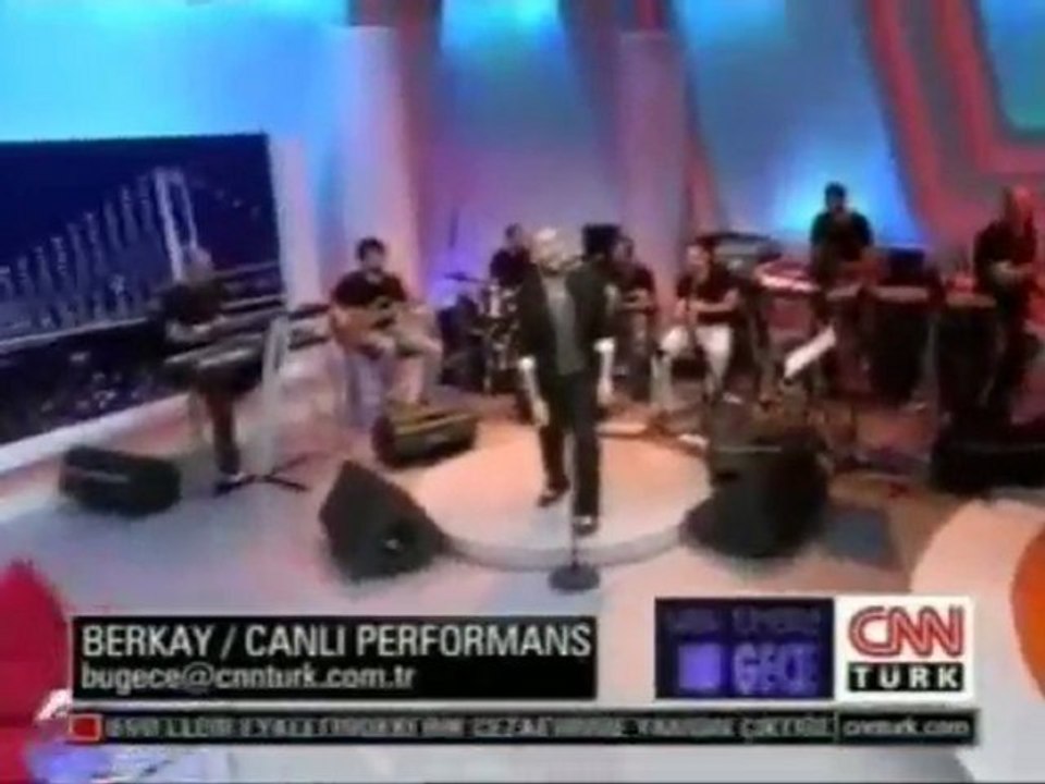 Berkay - Aldırma Deli Gönlüm & Onursuz Olmasın & Sevdam Ağlıyor (Canlı Performans)