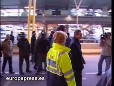 Zapatero reconoce que pasan cosas en la economía española