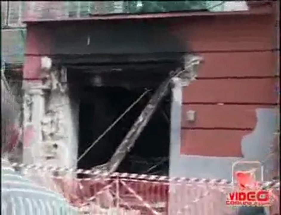 Napoli - Incendiate le giostrine della Villa Comunale