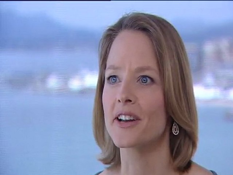 Jodie Foster, Mel Gibson y una marioneta con forma de castor