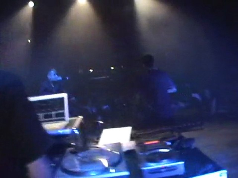 2 empreinte feat erma titre:le vol live