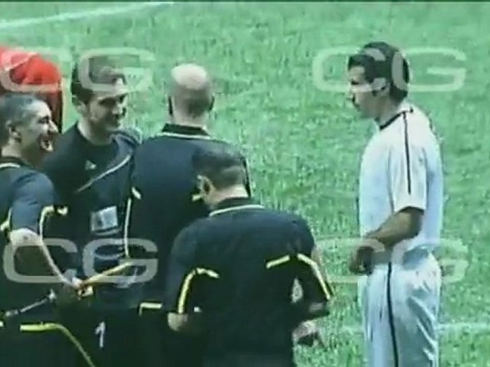 Iker Casillas y Figo lideran dos equipos