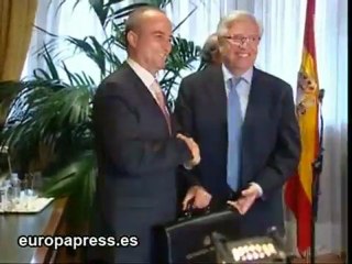 Chacón en Defensa y Sebastián en Industria