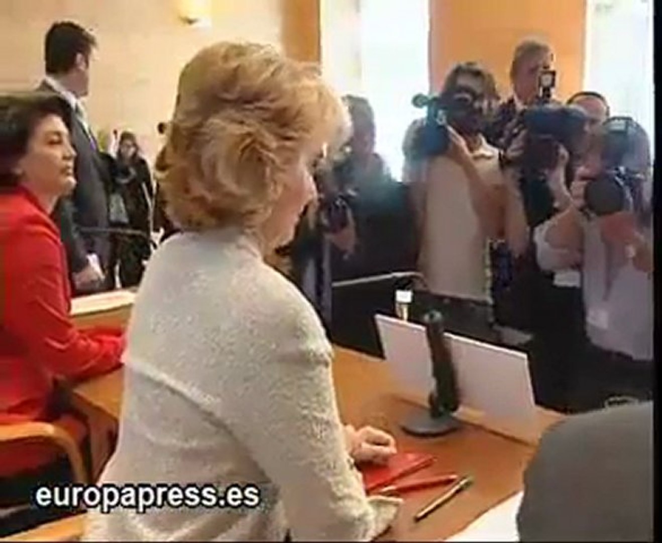 Aguirre felicita a la ministra