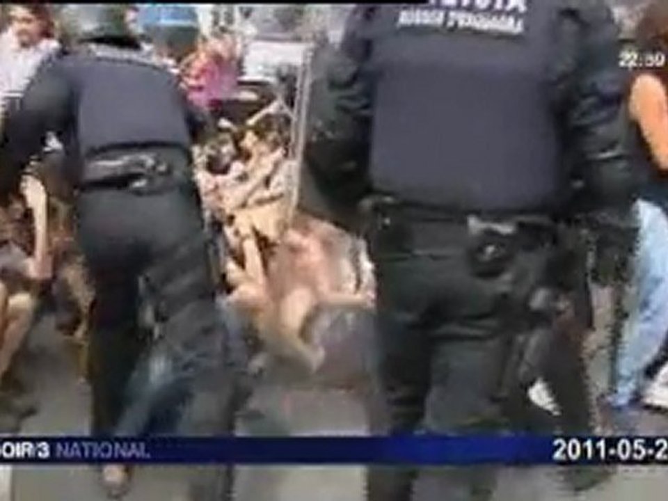 BARCELONE - Violences sur Les Indignés