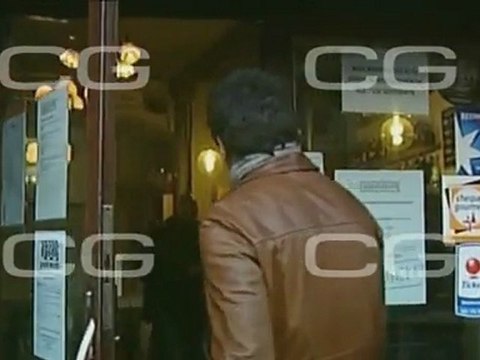 Carlos Bardem, nos mira con mala cara