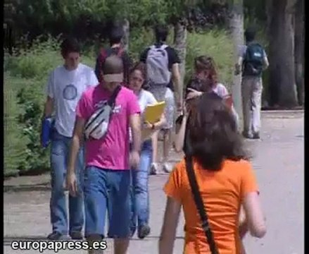 Zapatero anuncia un amplio paquete de medidas económicas