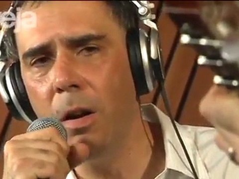 Ouça 'Cabimento', de Arnaldo Antunes