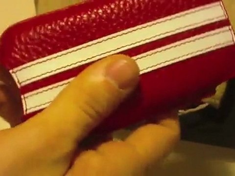 Custodia Beyzacases per iPhone 4(Apple iPhone 4 SlimLine Stripes Case) Recensione