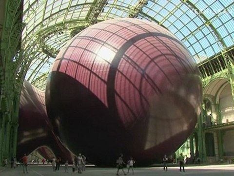 Anish Kapoor: Leviathan at Grand Palais, Paris (Monumenta 2011) / Interview