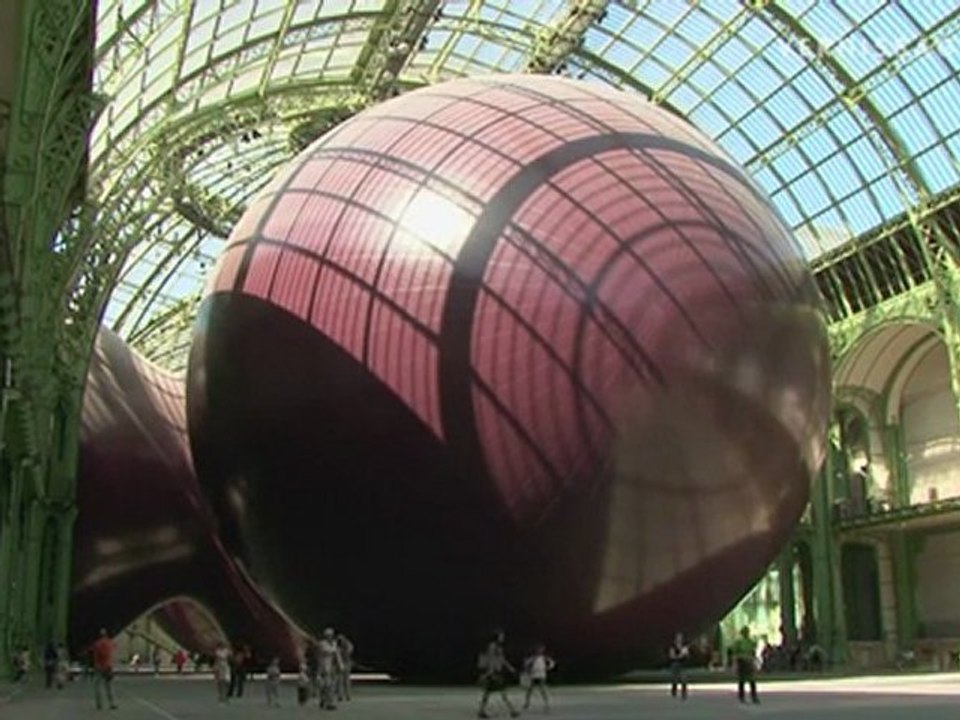 Anish Kapoor: Leviathan at Grand Palais, Paris (Monumenta 2011) / Interview