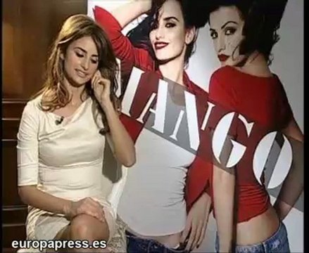 Mónica inaugura tienda en París