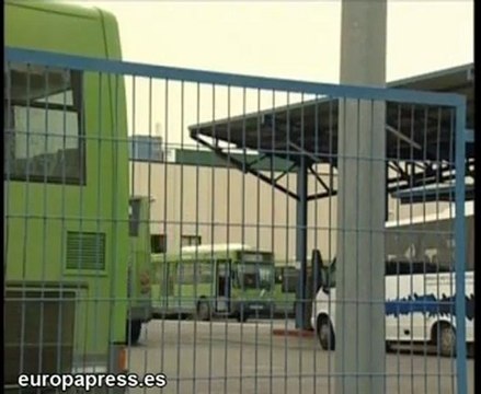 Fallece conductor autobús por atropello