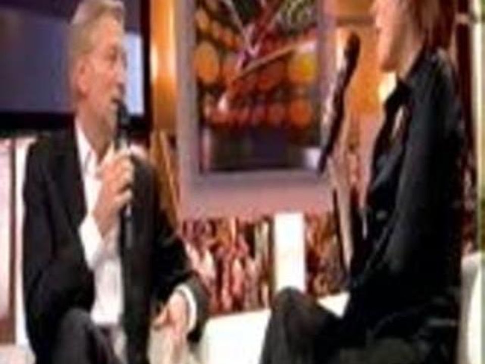 LIANE FOLY PARLE DE SHEILA