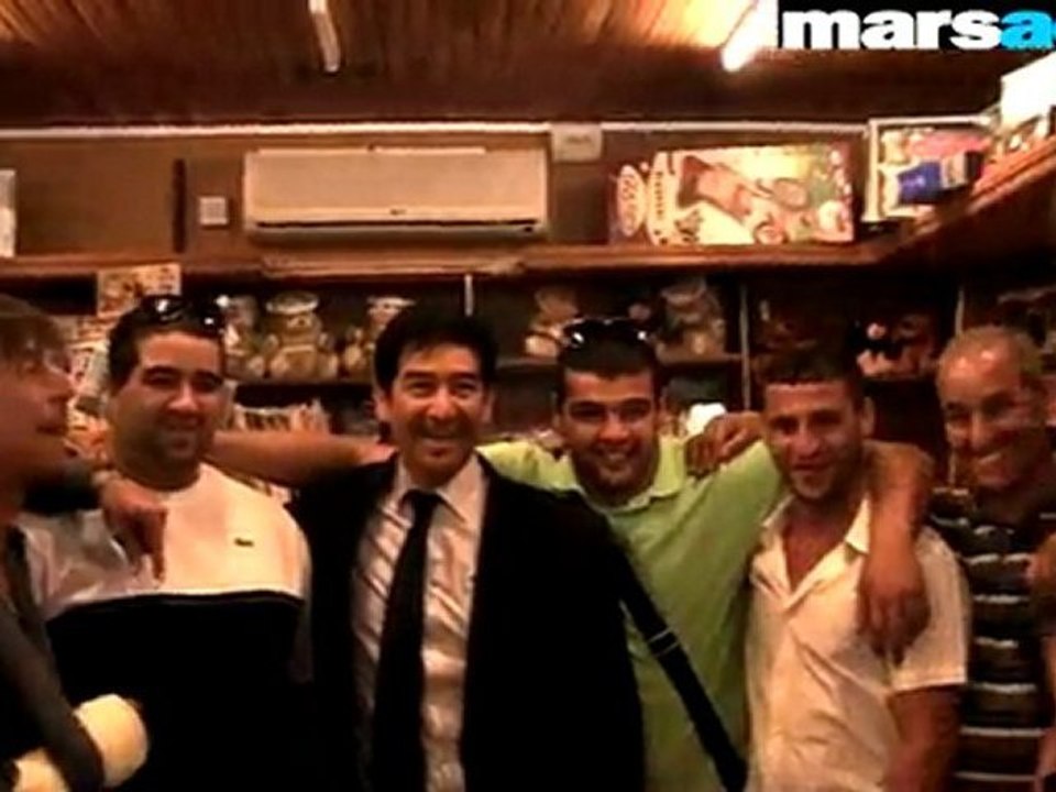 Nicolas Hulot : bain de foule à La Castellane