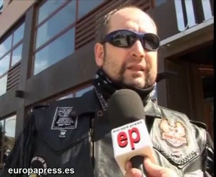 Una joven asesina a su madre y a su hijo