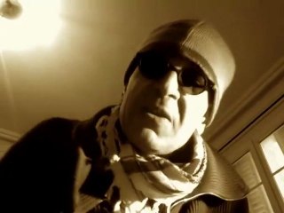 Video barbarian slam par Reza Afchar Nadéri