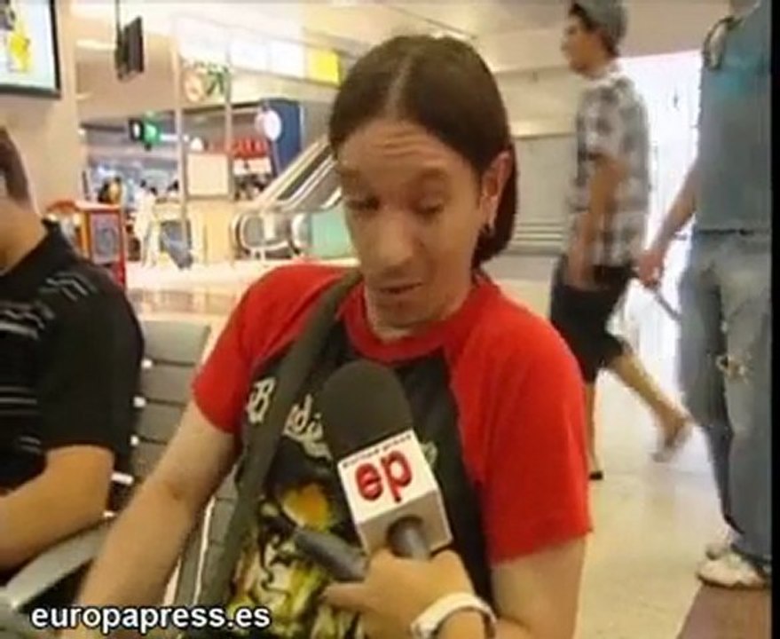 Miles de viajeros salen de vacaciones