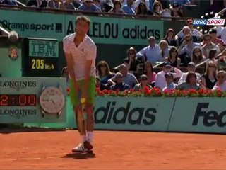 Simon esti gürledi