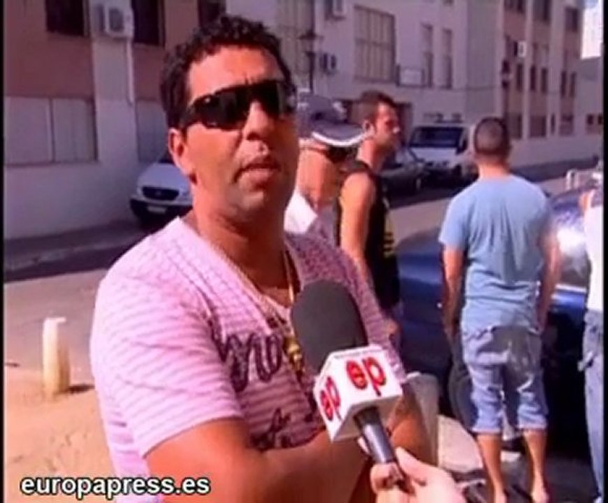 Vecinos de Sevilla atemorizados por su vecino