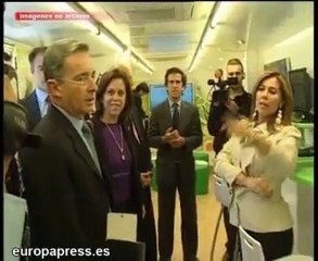 Álvaro Uribe se contagia de la gripe A