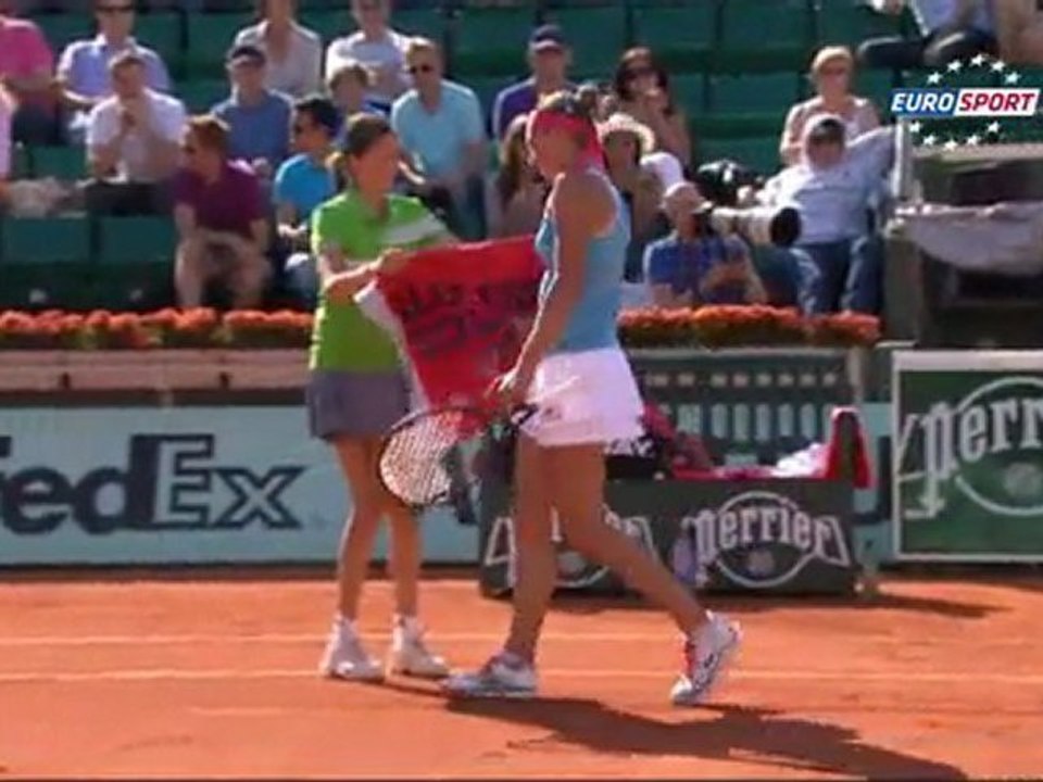 Radwanska son 16'da