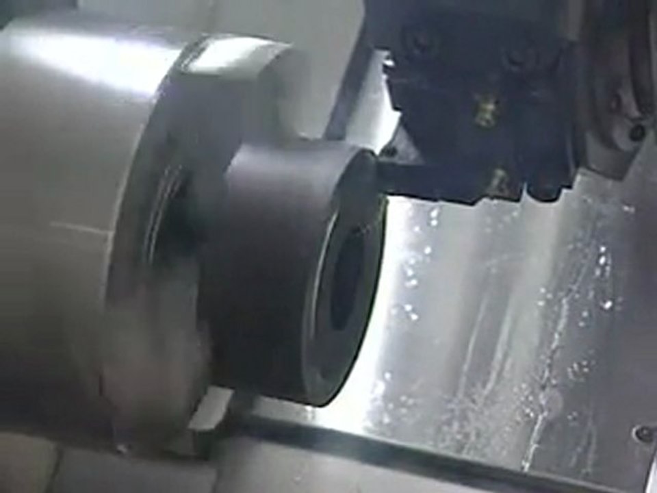 Okuma LB200 - MachineTools.TV