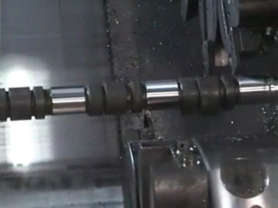 Okuma LU 300 Part 2 - MachineTools.TV