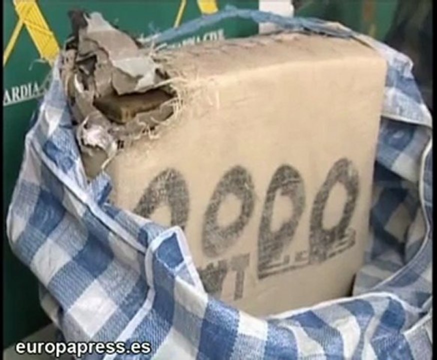 Padre e hijo detenidos por ocultar hachís