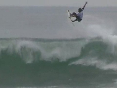 WAPALA Mag N°51 : les plus gros airs en surf, pêche en stand up, surf trip extrême au Pérou