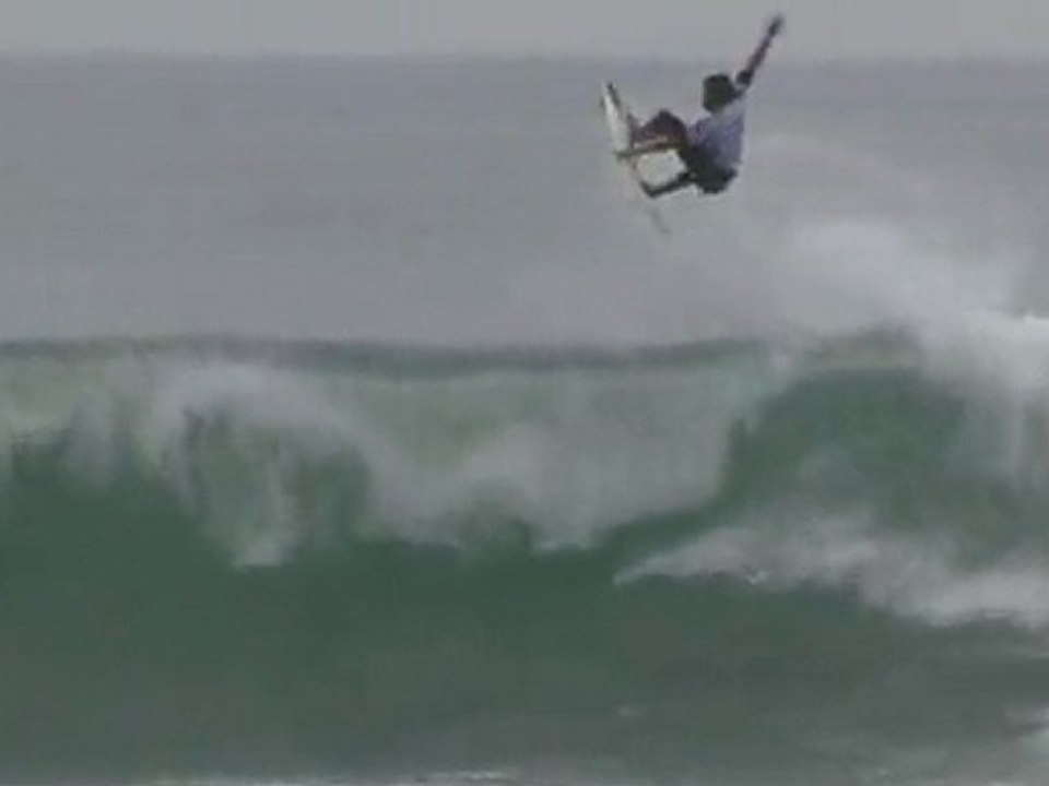 WAPALA Mag N°51 : les plus gros airs en surf, pêche en stand up, surf trip extrême au Pérou