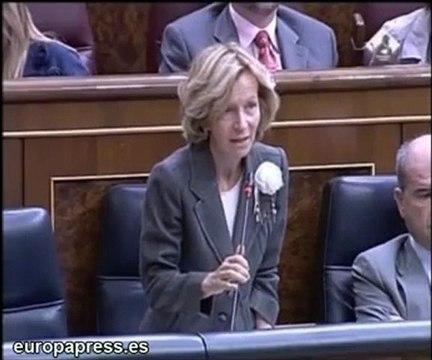 Salgado justifica los ajustes fiscales