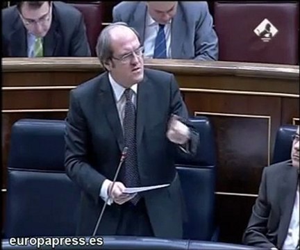 Hay que dotar al profesor de autoridad