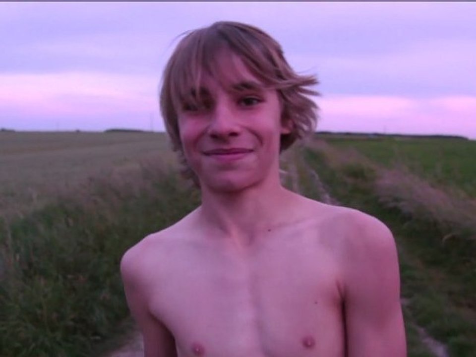 LOVE IS ALL ABOUT WE (Bande Annonce)