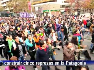 Santiago: masiva protesta contra represas en la Patagonia