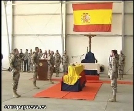 Chacón muestra su apoyo a los militares